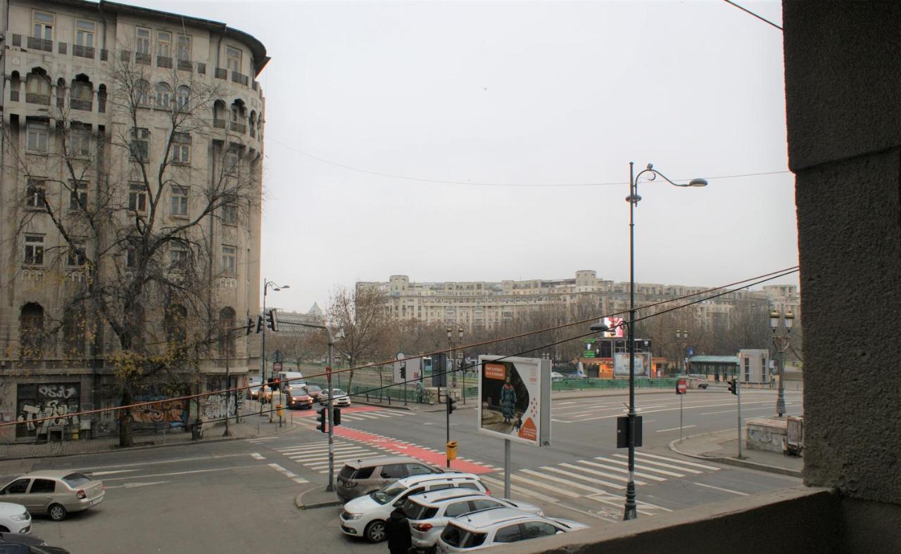 On The River Ultra Central Suites Bucarest Exterior foto