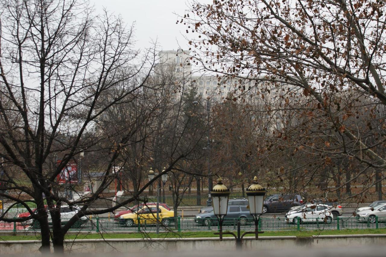 On The River Ultra Central Suites Bucarest Exterior foto